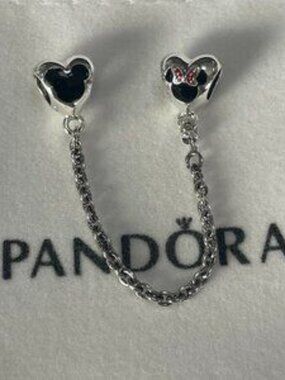 Pandora Mickey and Minnie Mouse Safety Chain Charm